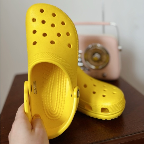 CROCS Shoes - Crocs—yellow
